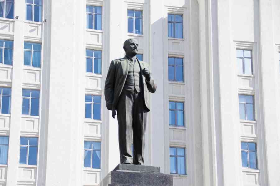Истинных ленинцев — единицы