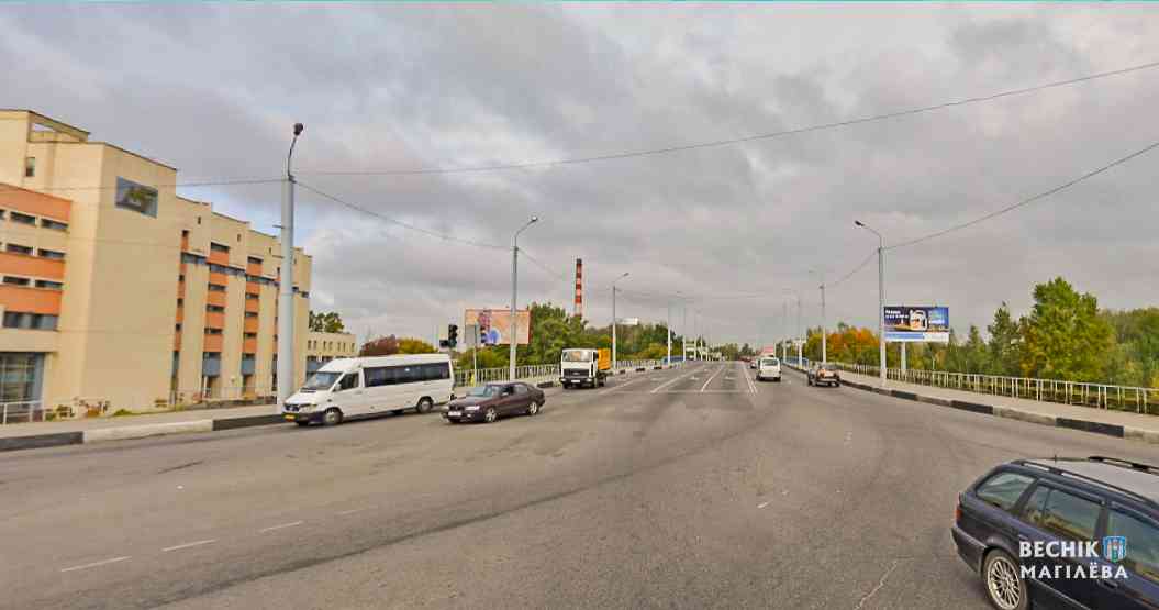 Движение по мосту на улице Якубовского открыли полностью