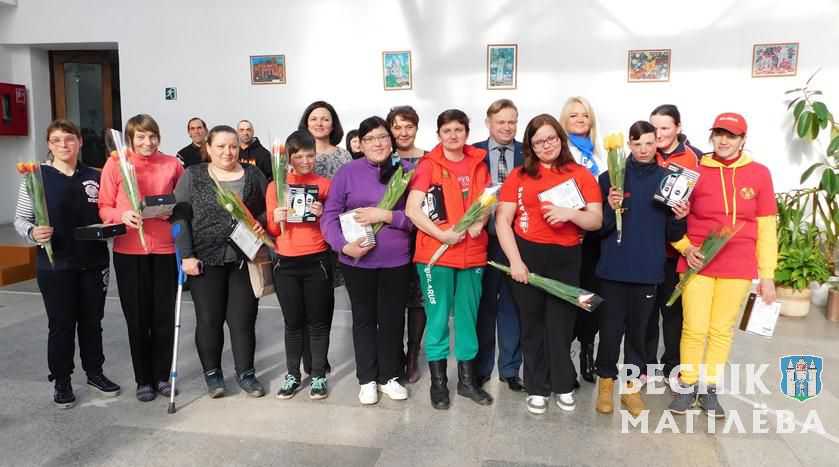 Могилевская городская организация «Белорусский союз женщин» поздравила представительниц прекрасного пола с наступающим Международным женским днем