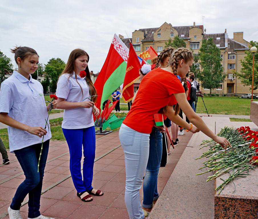 Торжественный митинг посвященный Дню Независимости и 75-летию освобождения Республики Беларусь от немецко-фашистских захватчиков прошел в Могилеве