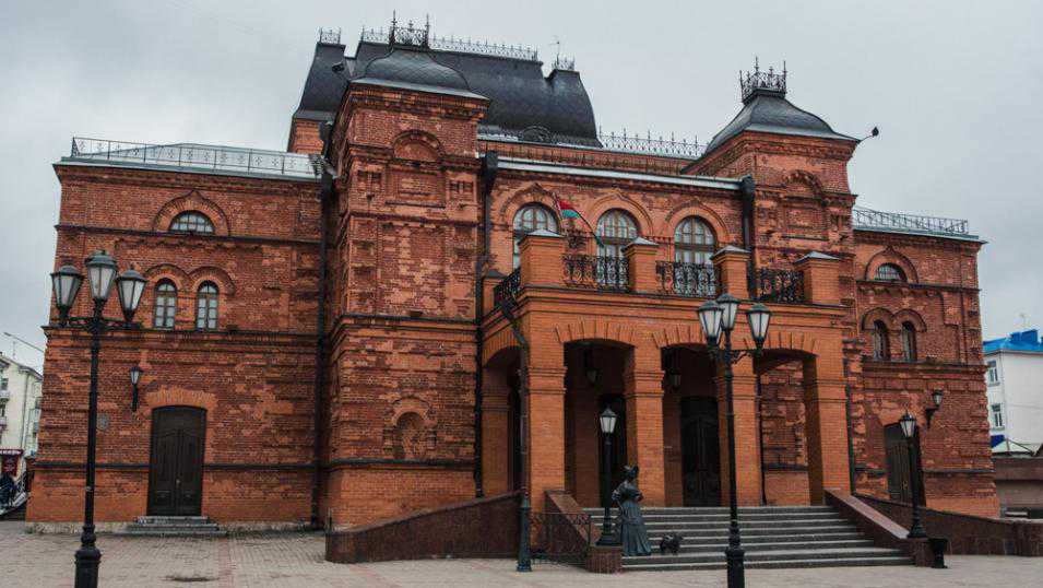 Могилевский областной драматический театр готовит к показу музыкальную сказку «Два клена»