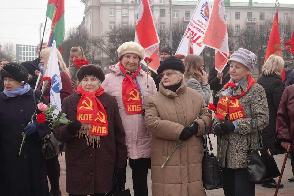Митинг, посвященный Дню Октябрьской революции, прошел в Могилеве