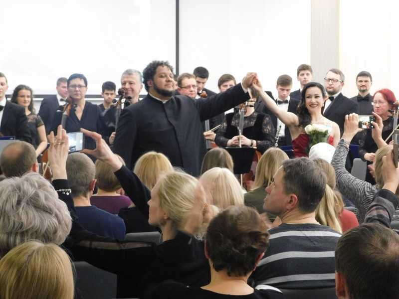 Рождество в кругу друзей