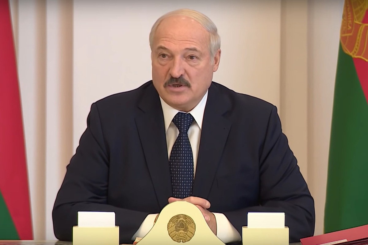Лукашенко: в Беларуси хватает сил и средств для борьбы с коронавирусом