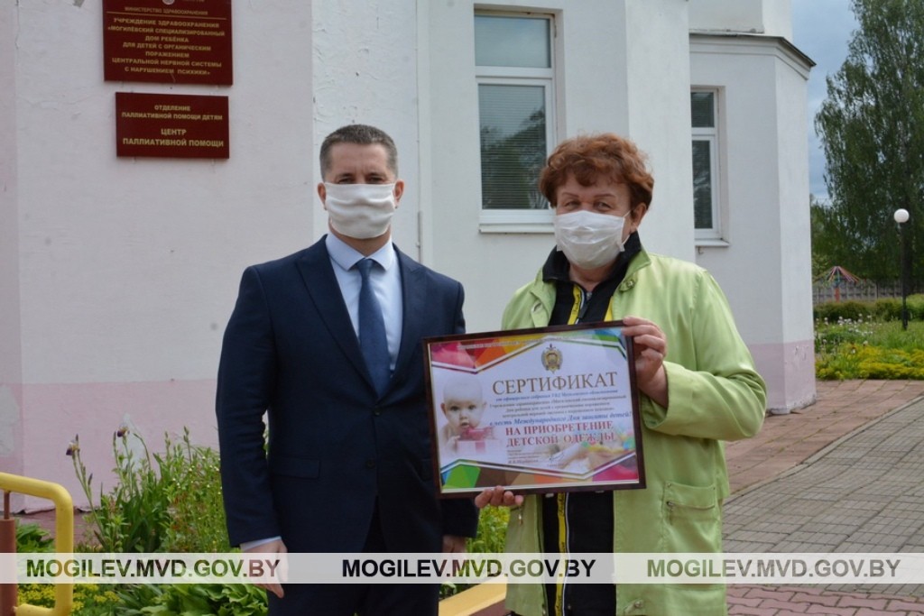 Международный день защиты детей: подарок от УВД для воспитанников Дома ребенка