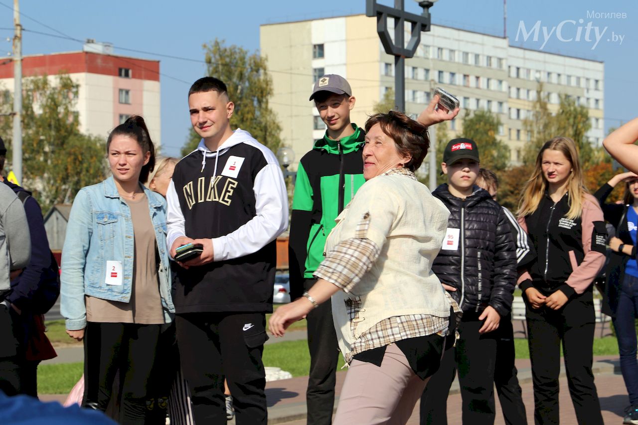 Фестиваль метания телефонов прошел в Могилеве