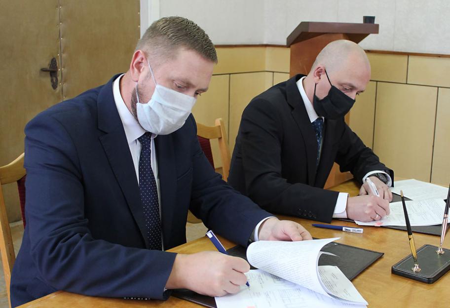 Контракт на изготовление 50 платформ подписали вагоностроительный завод и «Кроноспан ОСБ»