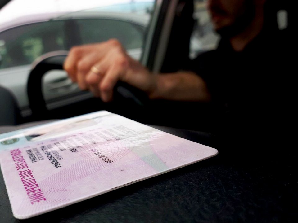 Продлен срок действия истекших документов в сфере безопасности дорожного движения
