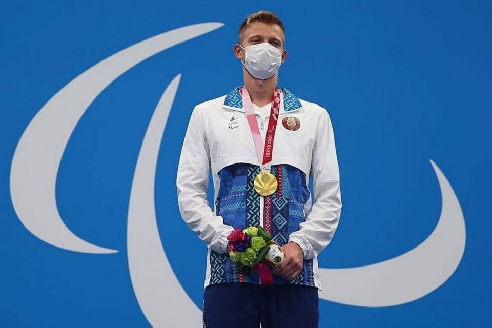 Представитель Могилевщины выиграл третье «золото» Паралимпиады в Токио   