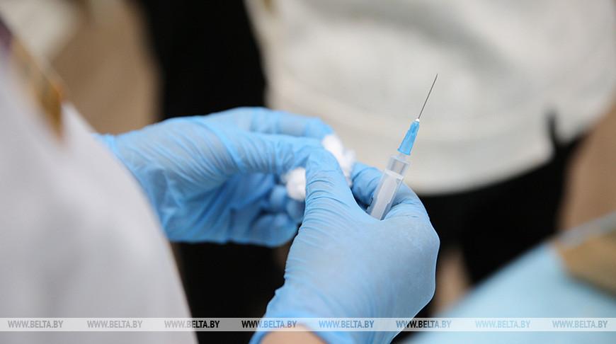 Беларусь выпустит отечественную вакцину против COVID-19 в оборот в 2023 году