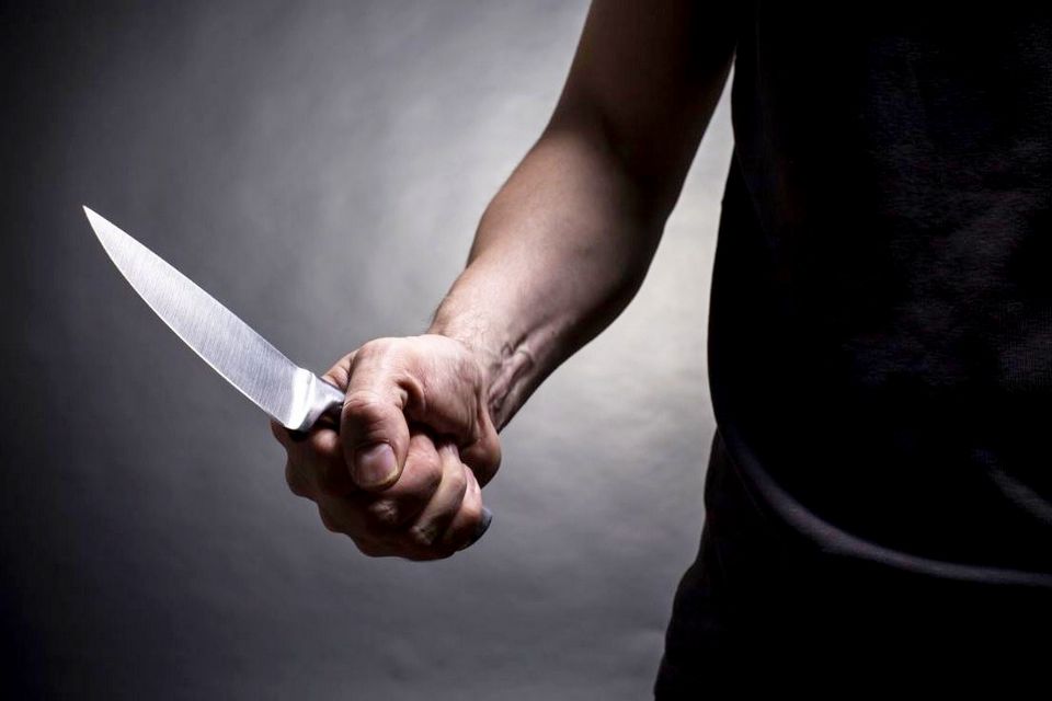 В Могилеве пьяный мужчина ранил ножом медработницу
