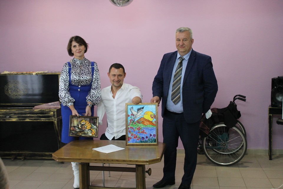 Алексей Талай встретился с посетителями отделения дневного пребывания для инвалидов в Могилеве