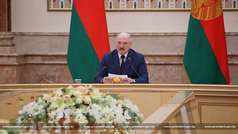 Александр Лукашенко провел совещание о противодействии санкционным мерам