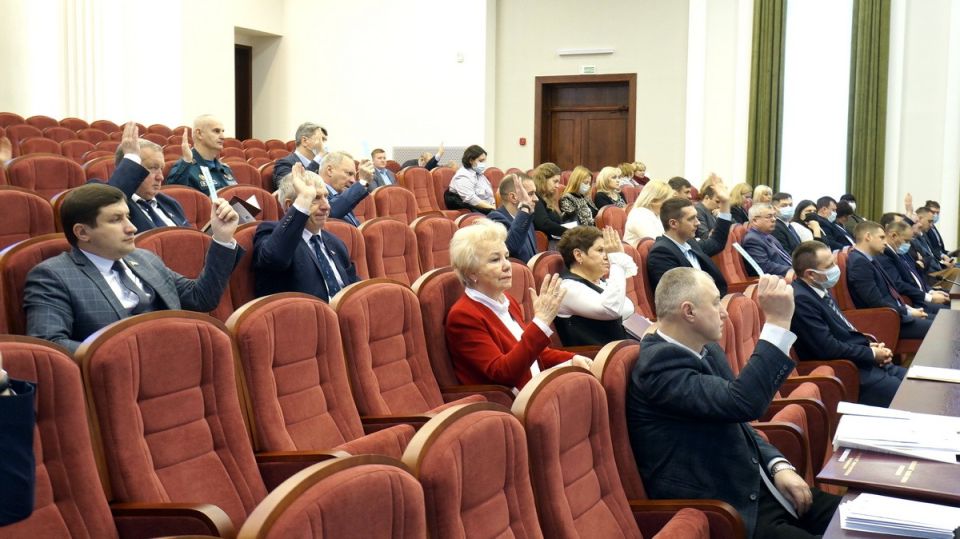 Депутаты горсовета утвердили прогноз социально-экономического развития города и бюджета на 2022 год