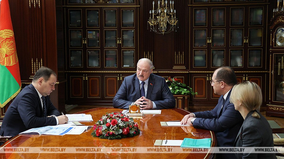 Лукашенко поручил правительству при необходимости реализовать в отношении Литвы ответные меры