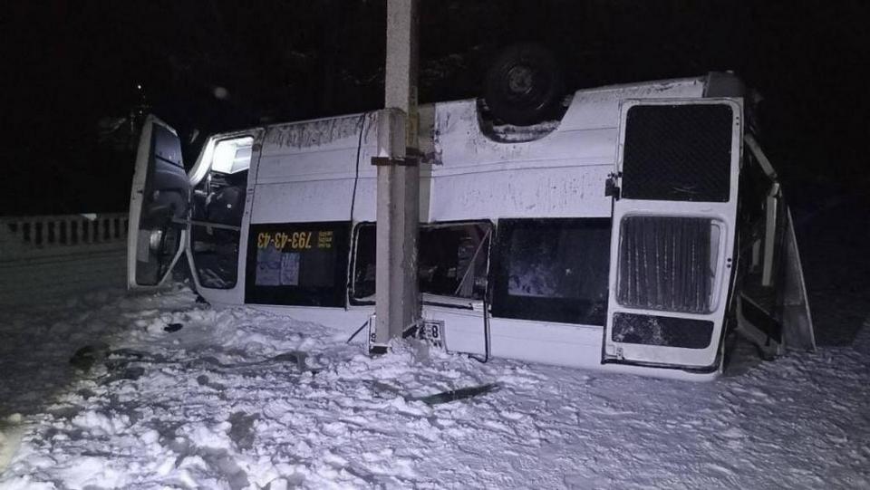 Маршрутка «Могилев-Круглое» опрокинулась в кювет – пострадали 6 человек