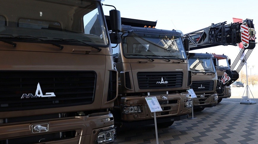 МАЗ представил обновленную модель автокрана на выставке BUDEXPO-2022