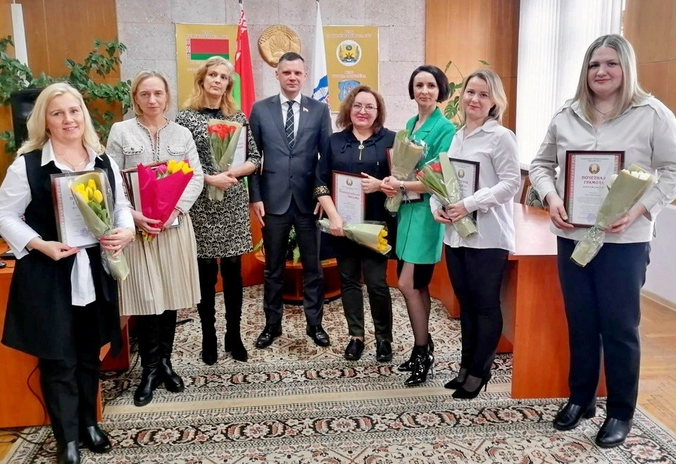 Торжественный прием женщин провел глава администрации Алексей Богайчук