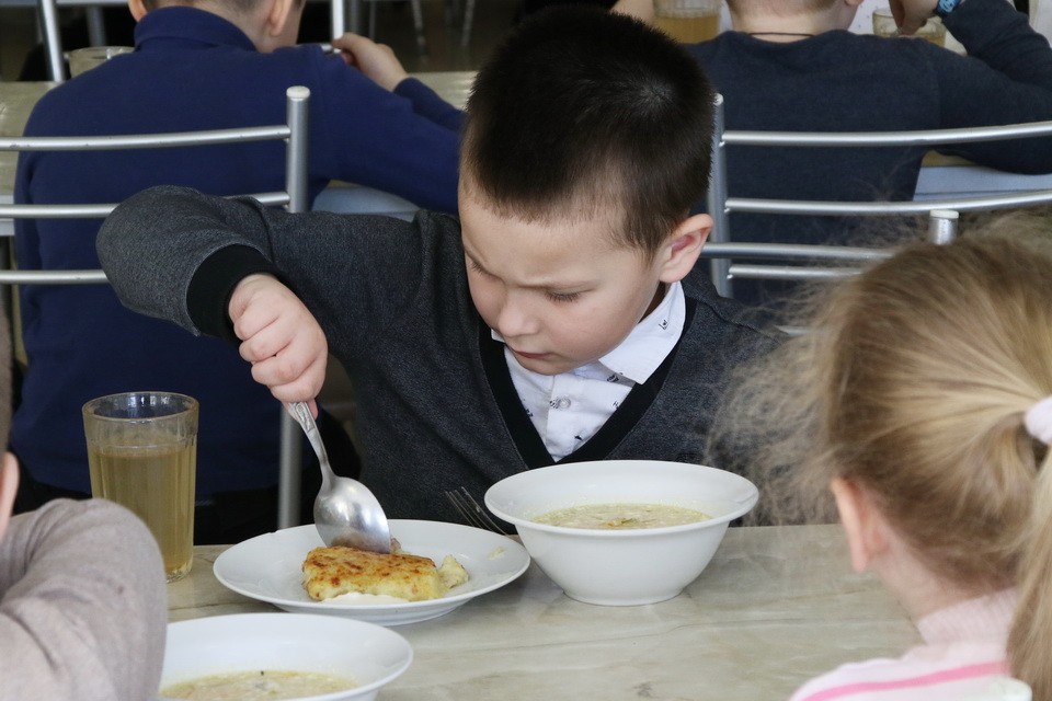 Качество, безопасность, сбалансированность. Тему школьного питания обсудили в  Могилевском горисполкоме