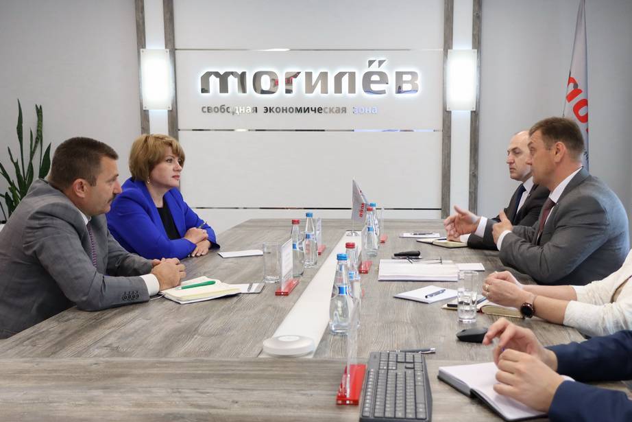 Заместитель министра экономики Республики Беларусь посетила с рабочим визитом администрацию СЭЗ «Могилев»