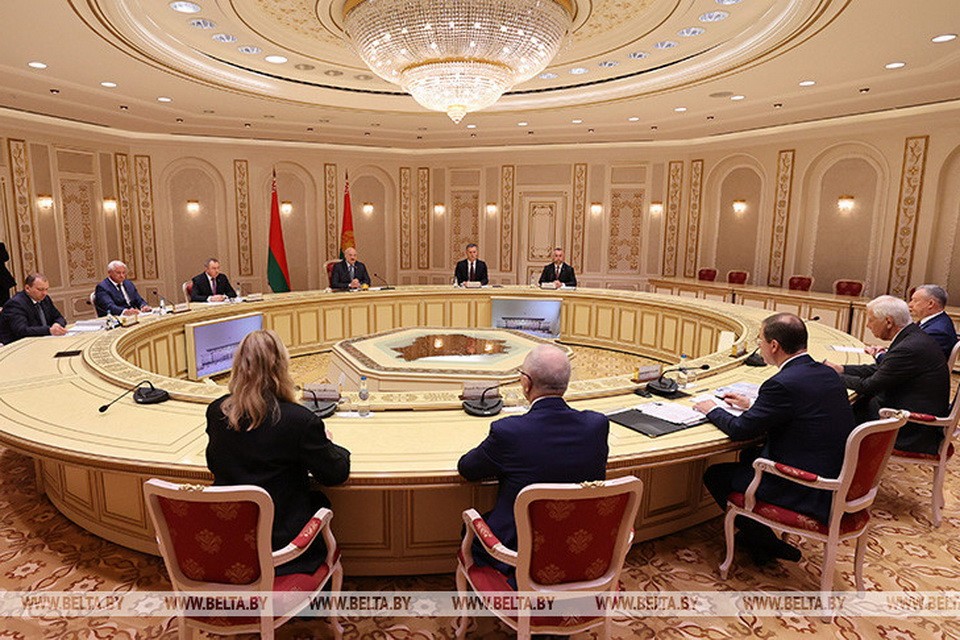 Лукашенко: визит делегации Самарской области в Беларусь позволит сбалансировать взаимную торговлю