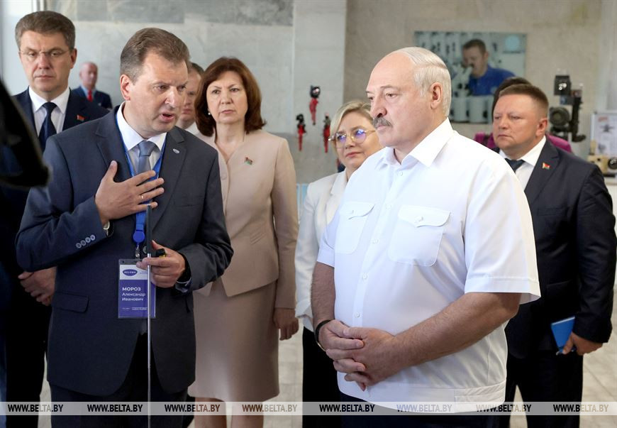 «Россия вся в очереди стоит». Лукашенко на БелОМО рассказали о перспективном проекте