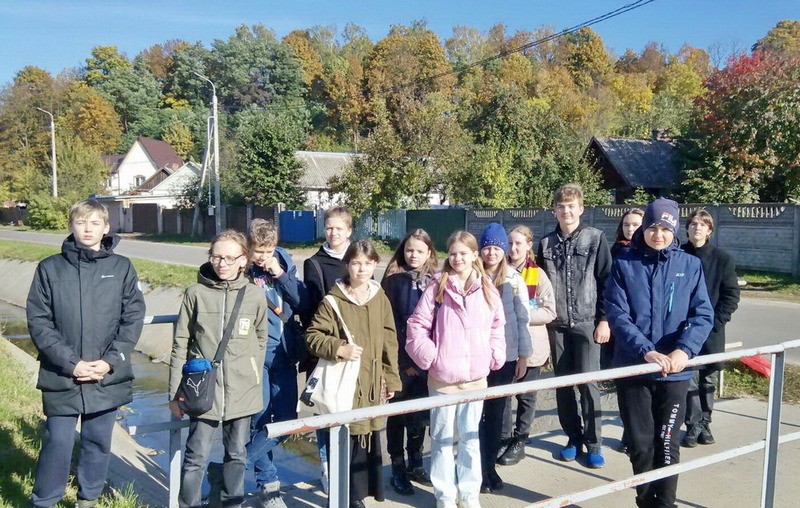 Учащиеся Центра творчества «Эверест» совершили пешеходную экскурсию по центральной части Могилева
