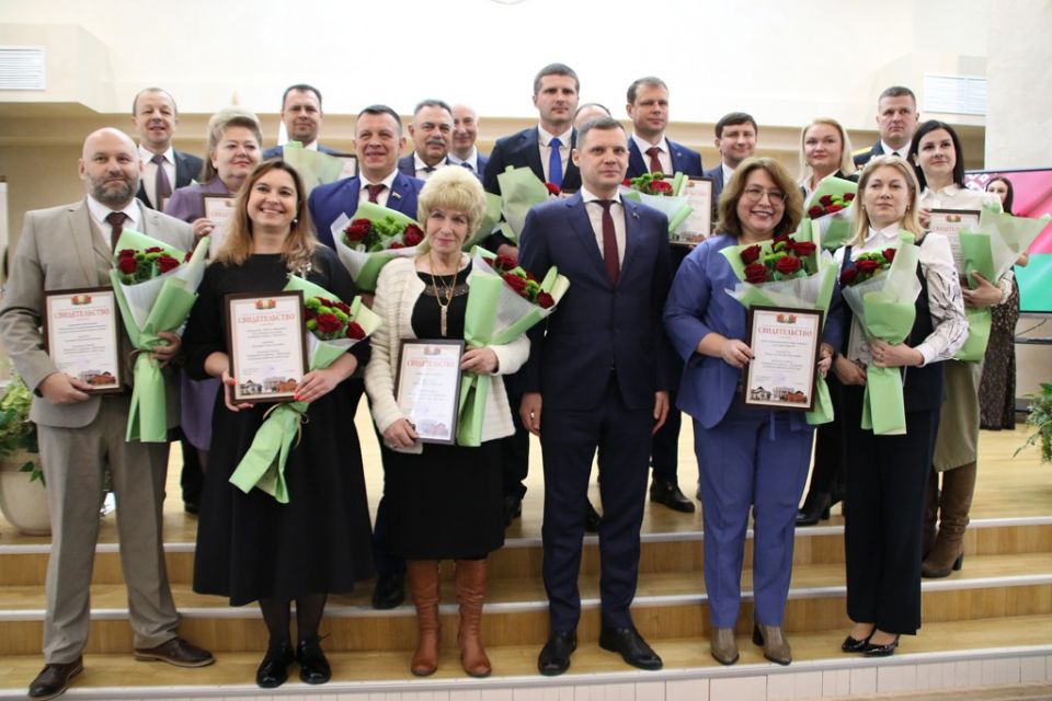 Торжественная церемония чествования представителей трудовых коллективов Ленинского района по итогам 2022 года состоялась в Могилеве