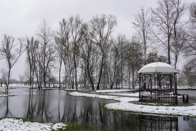 Парк в Подниколье под водой, или Особенности весеннего паводка