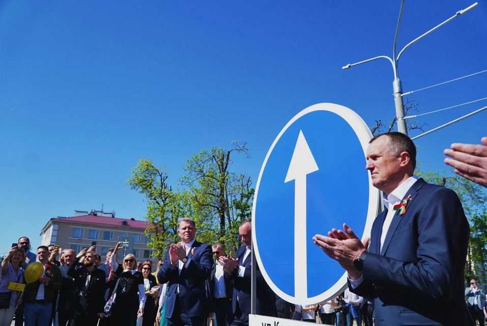 Движение транспорта по улице Комсомольской открыли 14 мая