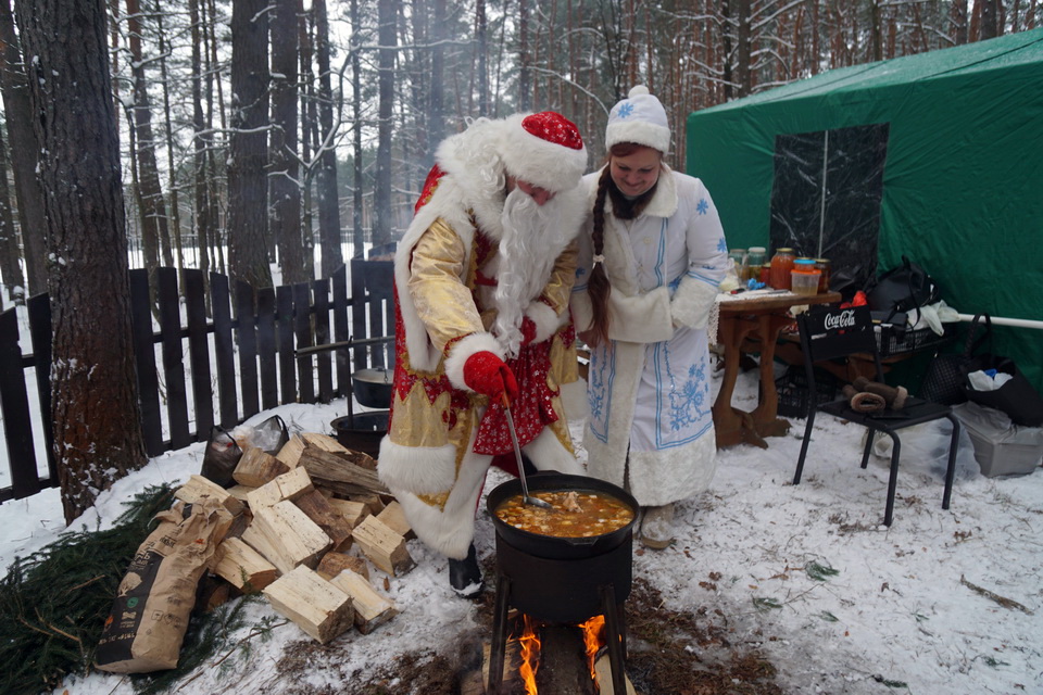 В Октябрьском районе Могилева проходит праздник «С Рождеством-2024»