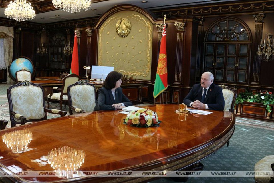 «Надо, чтобы все было демократично». Лукашенко обсудил с Кочановой формирование Совета Республики