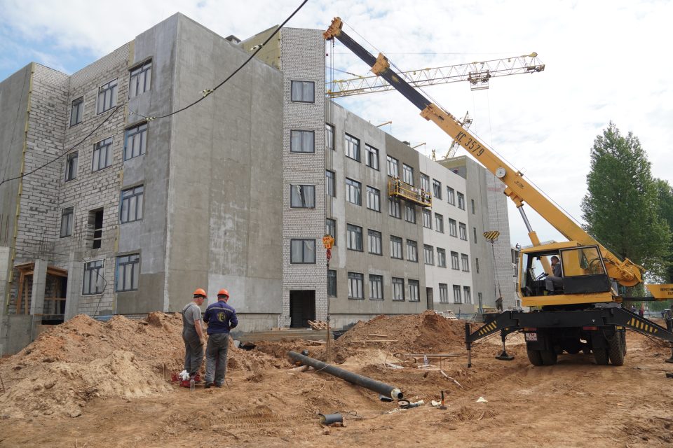 Школы пачынаюць падрыхтоўку да новага навучальнага года. Бяспека і камфорт вучняў — у прыярытэце