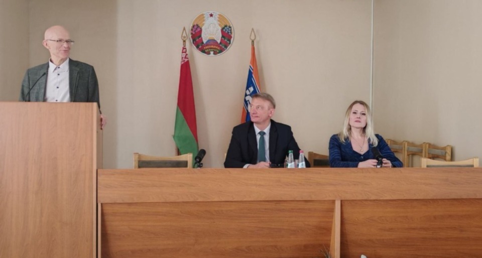 Подвигу народа жить в веках…