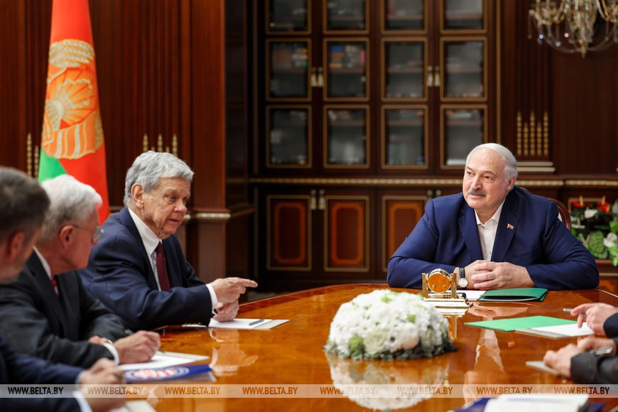 Лукашенко встретился со спецпосланником Президента США Китом Келлогом