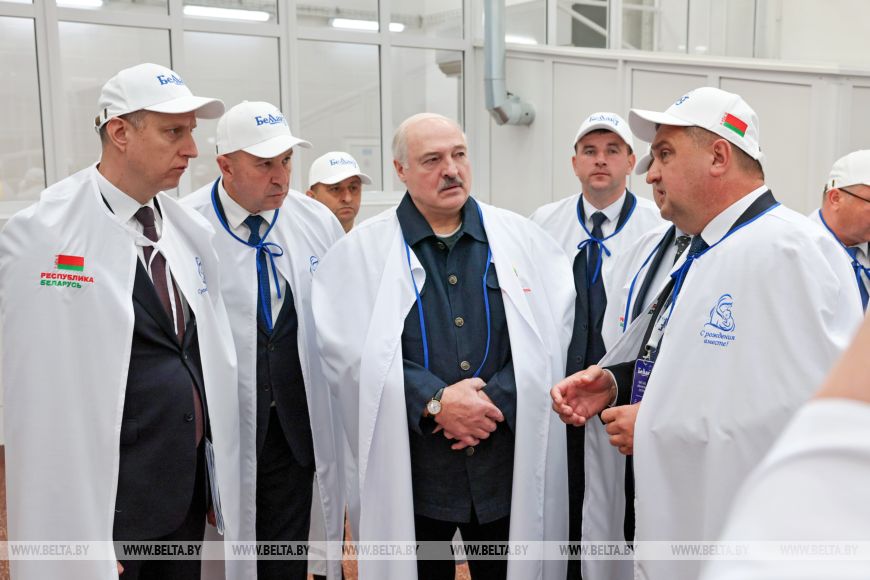 Лукашенко на «Беллакте» доложили о планах построить дополнительное производство сухого детского питания