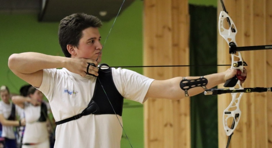 Могилевский лучник Роман Никитенок стал призером турнира в Астане