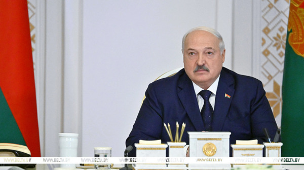 Лукашенко отвел срок до 1 января на создание эффективной системы торгового обслуживания по всей Беларуси