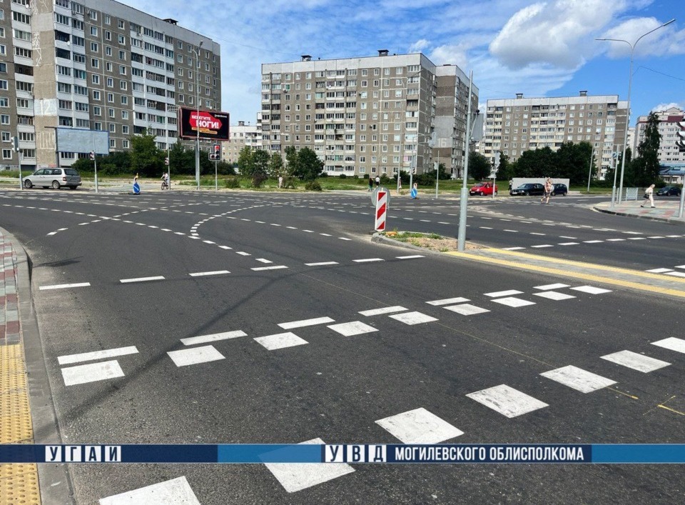 В Могилеве продолжается обновление дорожной разметки