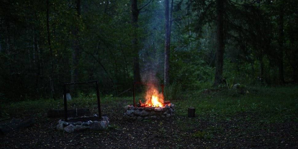 Отдых у костра закончился для подростка ожогами и больницей