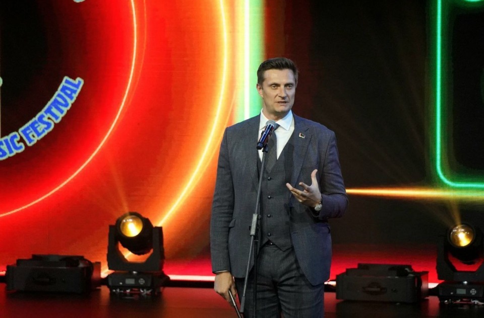 Старт дан! В Могилеве зажглись звезды «Золотого шлягера»