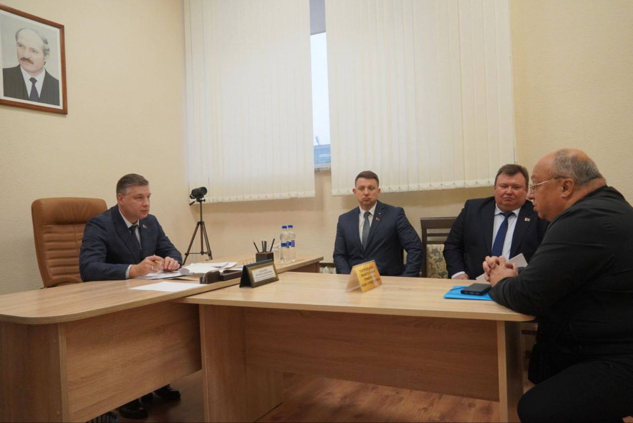 Ходе приема граждан могилевчанин обратился с вопросом, касающимся сферы жилищных отношений