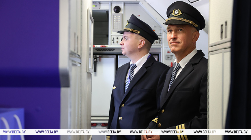 Лукашенко: в этом году впервые в истории независимой Беларуси состоится выпуск пилотов гражданской авиации 