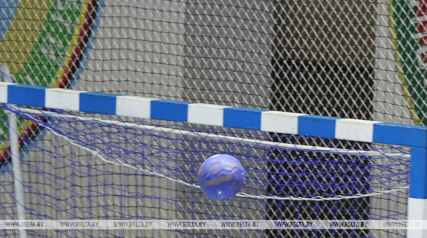 Лидеры женского чемпионата Беларуси по гандболу победили на старте второго круга 