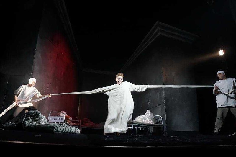 Дополнительный показ нашумевшего спектакля-китча «Пиковая дама»