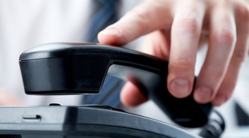 Вас выслушают — прямые телефонные линии 8 декабря