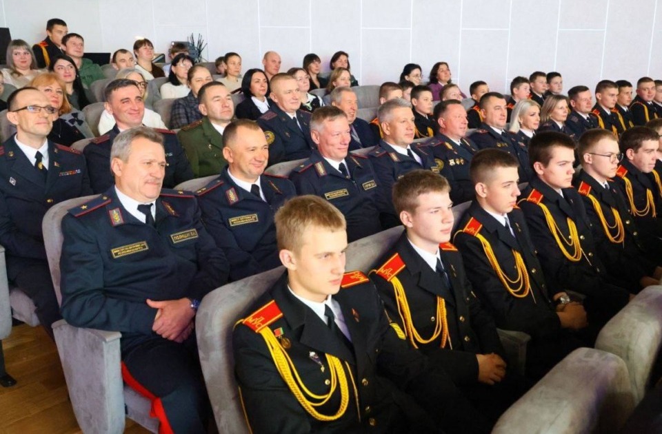 В рамках акции «Наши дети» Иван Кубраков посещает Могилевский специализированный лицей МВД