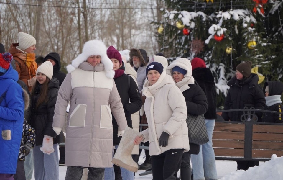 В Могилеве отгремел второй чемпионат по метанию валенка!