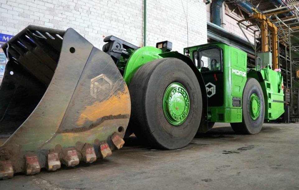 Электрический погрузчик для подземных глубин