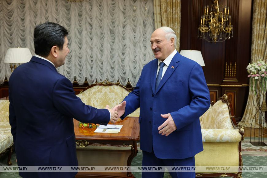 Лукашенко: Беларусь и Казахстан имеют одинаковые взгляды на развитие мира